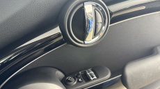 MINI Hatchback 1.5 Cooper Classic 3dr Auto Petrol Hatchback